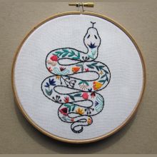 Snake design embroidery craft kit